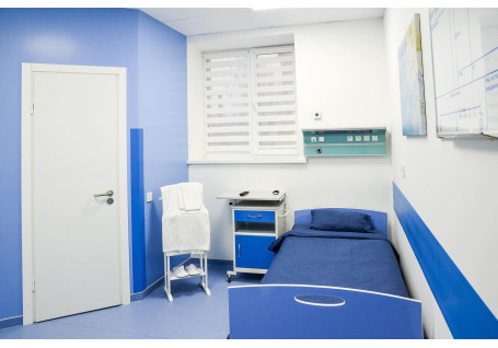 Двері для медичних закладів